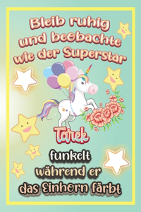 Bleib ruhig und beobachte wie Superstar Tarek funkelt während sie das Einhorn färbt