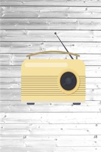 Vintage Retro AM FM Radio - Music Tech Journal