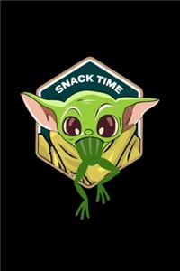 The-Mandalorian-The-Child-Snack-Time-BABY-YODA