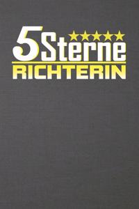 5 Sterne Richterin