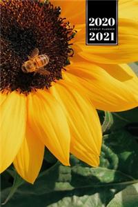 Bee Insects Beekeeping Beekeeper Week Planner Weekly Organizer Calendar 2020 / 2021 - Sunflower