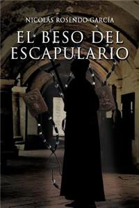 Beso del Escapulario