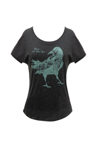 Penguin Horror: The Raven Women's Relaxed Fit T-Shirt XX-Large
