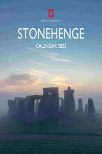 English Heritage: Stonehenge Wall Calendar 2023 (Art Calendar)