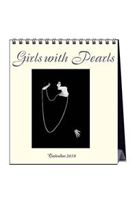 GIRLS WITH PEARLS
