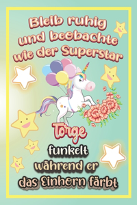 Bleib ruhig und beobachte wie Superstar Torge funkelt während sie das Einhorn färbt