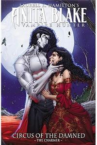 Anita Blake, Vampire Hunter: Circus Of The Damned Book 1: The Charmer
