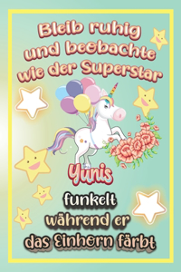 Bleib ruhig und beobachte wie Superstar Yunis funkelt während sie das Einhorn färbt