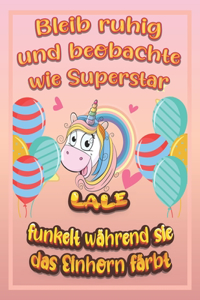 Bleib ruhig und beobachte wie Superstar Lale funkelt während sie das Einhorn färbt
