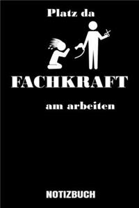 Platz da Fachkraft am Arbeiten