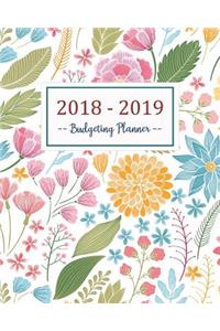 Budgeting Planner 2018 - 2019: Daily Weekly & Monthly 2018 - 2019 Calendar Expense Tracker Organizer, Budget Planner and Financial Planner Workbook ( Bill Tracker, Expense Tracker