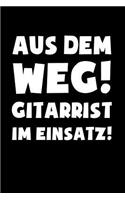 Gitarre: Gitarrist im Einsatz!: Notizbuch / Notizheft für Gitarrenspieler-in A5 (6x9in) dotted Punktraster