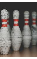 Bowling Scorebuch: Trainingstagebuch für dein Bowlingtraining und deine Bowlingspiele &#9830; Führe Protokoll, notiere jeden Strike, Spare und deine Ergebnisse &#9830;