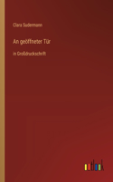 An geöffneter Tür