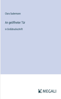 An geöffneter Tür