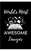 World's Most Awesome Lawyer: A5 Geschenkbuch LINIERT zum Jura Studium - Notizbuch für Rechts-studenten Anwälte - witziger Spruch zum Abitur - Studienbeginn - Erstes Semester