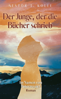 Junge, der die Bücher schrieb