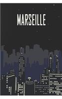 Marseille: Städtetrip und Reisetagebuch, Notizbuch oder Urlaubsplaner mit Platz auf 120 weißen linierten Dot Line Seiten zum Eintragen von Sprüchen, Gedichten,