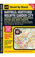 Hatfield, Hertford, Welwyn Garden City: (AA Street by Street)