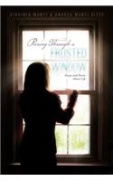 Peering Through a Frosted Window: Essays and Poems About Life(English)