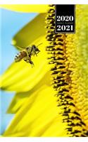 Bee Insects Beekeeping Beekeeper Week Planner Weekly Organizer Calendar 2020 / 2021 - Landing Approach