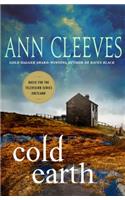 Cold Earth: A Shetland Mystery(7 Shetland Island Mysteries)