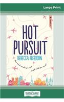 Hot Pursuit (16pt Large Print Edition)