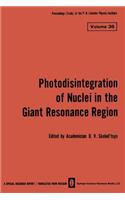Photodisintegration of Nuclei in the Giant Resonance Region