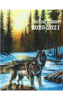 Two Year Planner 2020-2021: Wolves Monthly Planner 8.5 x 11