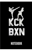 Kckbxn Notebook: Ein Schönes Notizbuch Mit 110 Linierten Seiten Für Jemanden, Der Kickboxen Liebt - Ideal Für Notizen Zum Thema Kampfsport Und Boxen