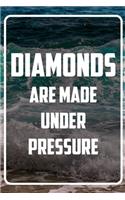 Diamonds are made under pressure: Terminplaner und Organizer mit Motivations-Spruch - Geschenk für Unternehmer, Entrepreneure, Selbstständige, Arbeitskollegen, Kollegen und Mitarbeit