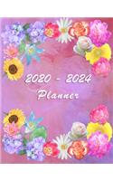 2020 - 2024 - Five Year Planner: Agenda for the next 5 Years - Monthly Schedule Organizer - Appointment, Notebook, Contact List, Important date, Month's Focus, Calendar - 60 Months 