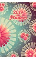 2019 Planner: 6x9 Daily and Weekly Agenda Planner and Organizer V46