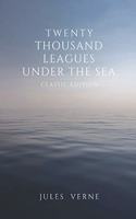 Twenty Thousand Leagues under the Sea: With original illustrations