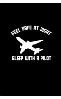 Feel safe at night sleep with a pilot: Hangman Puzzles - Mini Game - Clever Kids - 110 Lined pages - 6 x 9 in - 15.24 x 22.86 cm - Single Player - Funny Great Gift