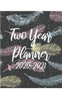 2020-2021 Two Year Planner: Black Feathers, 24 Months Calendar Agenda January 2020 to December 2021 Schedule Organizer With Holidays and inspirational Quotes