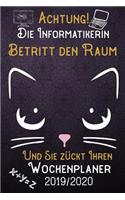 Achtung! Die Informatikerin betritt den Raum und Sie zückt Ihren Wochenplaner 2019 - 2020