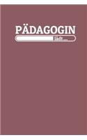 Pädagogin lädt