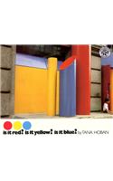 Is It Red? Is It Yellow? Is It Blue?: An Adventure in Color(English)