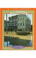 Floods: (True Books: Nature (Paperback))
