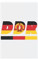 Ddr: Deutsche Demokratische Republik Notizbuch mit punkteraster 120 Seiten in weiß. Notizheft mit der DDR Flagge