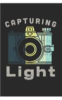 Capturing Light: FOTOGRAFIE KALENDER 2020 Tageskalender mit Notizen und Aufgaben Feld! für Filmer & Fotografen, Kameramänner Fotografie Liebhaber im Retro Style A5 (