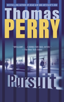 Pursuit: A Novel(English)