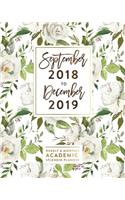 2018-2019 Weekly & Monthly Academic Splendid Planner: Rustic Floral & Woodgrain Year and a Half Agenda Book