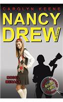 Model Menace: Book Two in the Model Mystery Trilogy(Nancy Drew (All New) Girl Detective)