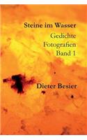 Steine im Wasser