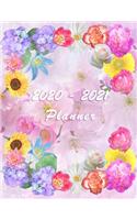 2020 - 2021 - Two Year Planner: Academic and Student Daily and Monthly Planner - July 2020 - June 2021 - Organizer & Diary - To do list - Notes - Month's Focus - Elegant Pink Flowe