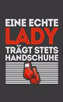 Eine echte Lady trägt stets Handschuhe