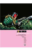 Judge Dredd: The Complete Case Files 17