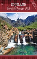 SCOTLAND FAMILY ORGANISER P W 2019: (SQUARE PLANNER REGIONAL)